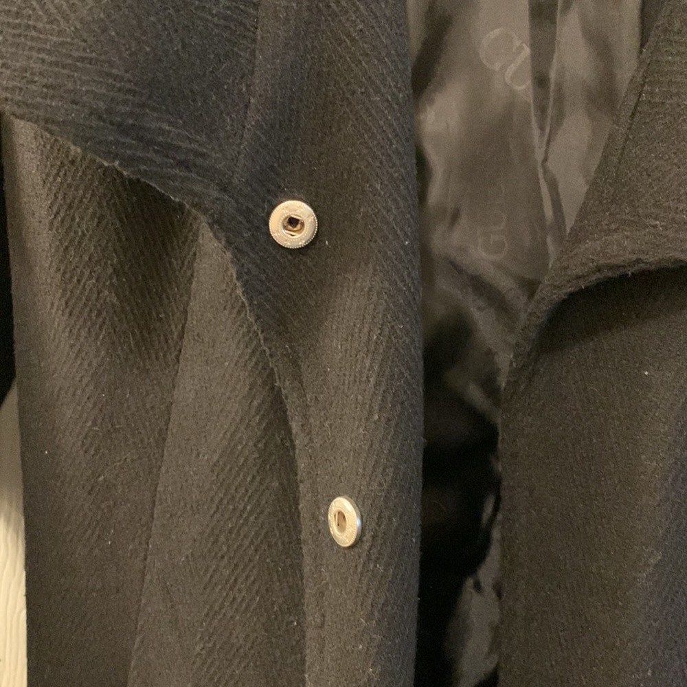 GUESS BLACK COAT/JACKET SZ M /w BELT LARGE COLLAR WOOL BLEND- POCKETS SNAP CLOSE - Picture 7 of 11